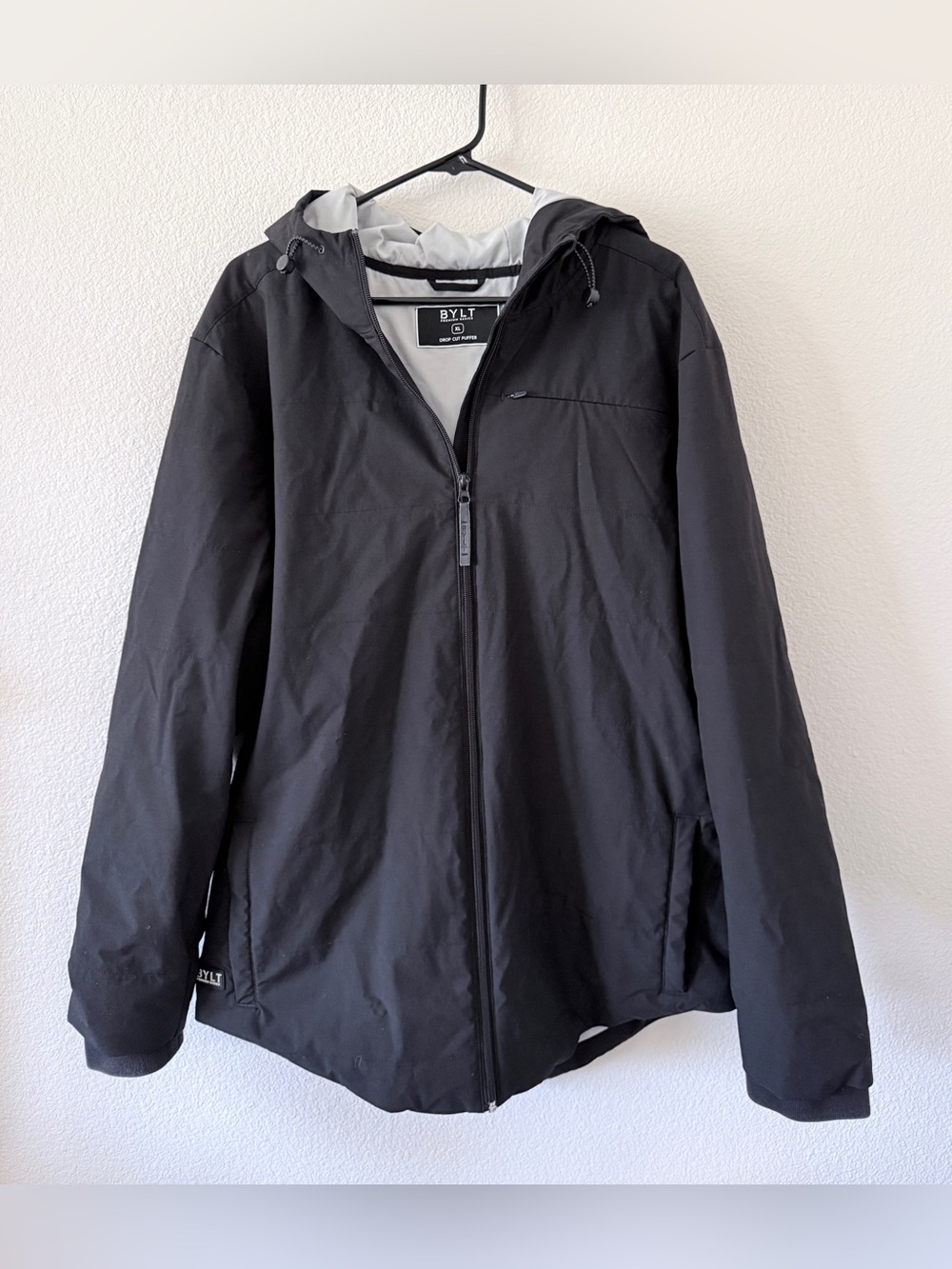 BYLT Drop-Cut Puffer Jacket Men XL Black Hooded Insulated Techwear Gorpcore Coat - Picture 3 of 16